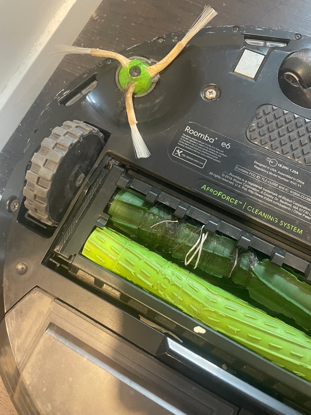 Parts only**iRobot Roomba e6 Robot Vacuum - photo 3