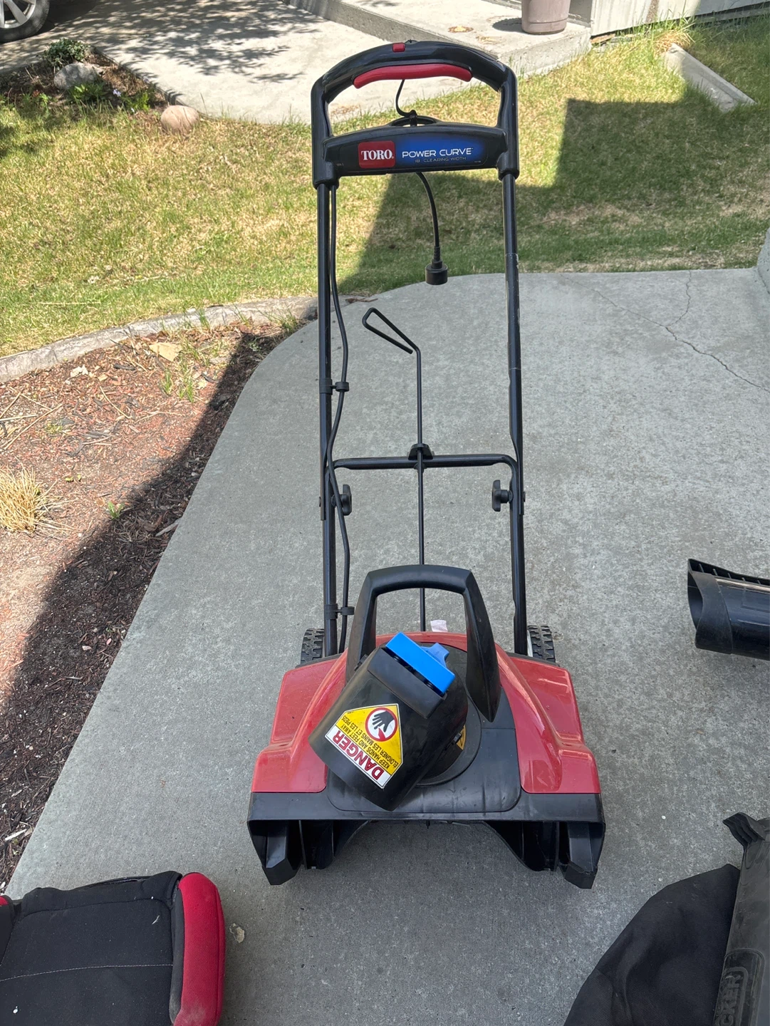Toro Power Curve Electric Snowblower