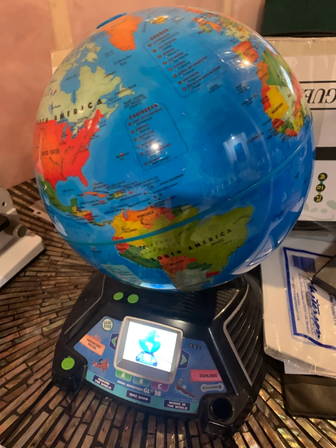 LeapFrog Magic Adventures Globe
