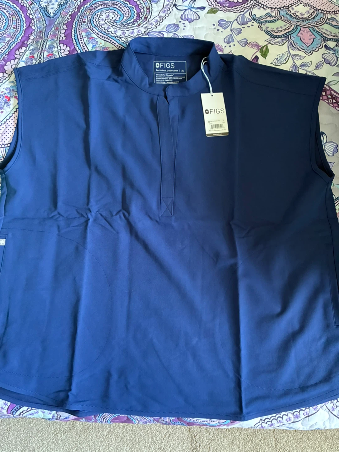 FIGS Technical Collection Scrub Top XL