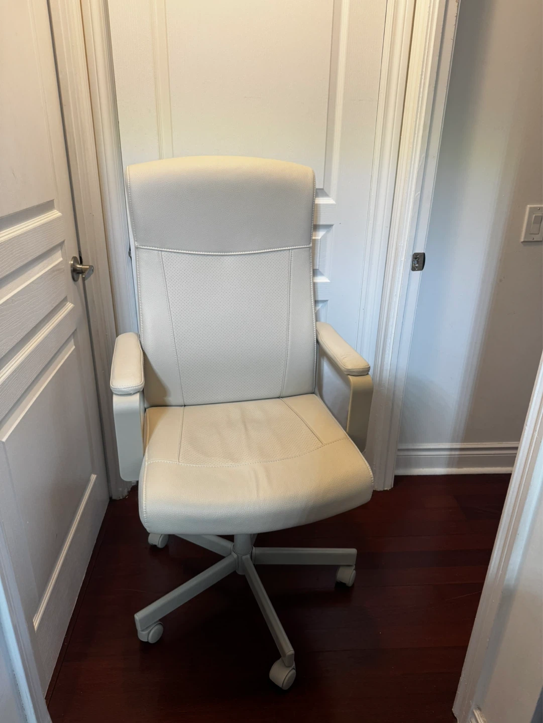 IKEA MILLBERGET Office Chair