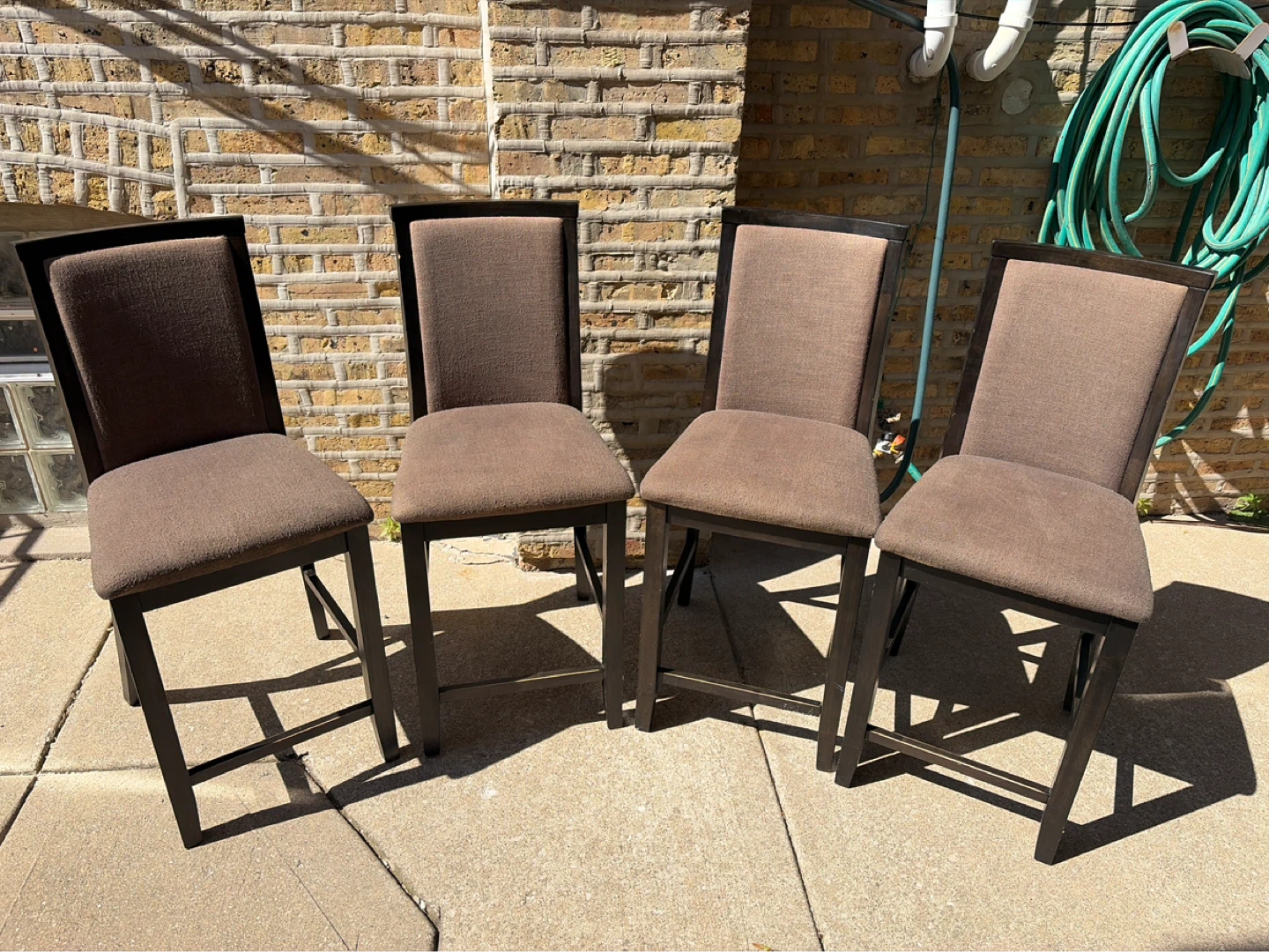 Set of 4 Bar or Kitchen Island Stools (