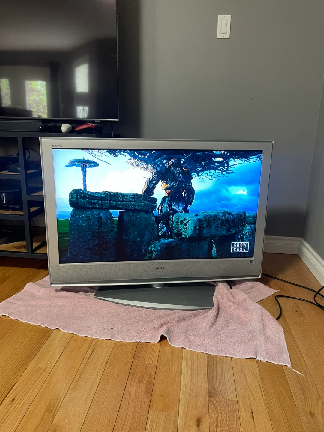 Sony BRAVIA Flat Screen TV - photo 3