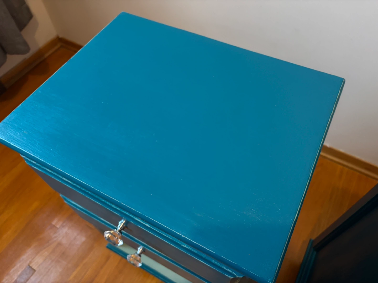 Vintage Teal Nightstands with Crystal Knobs - photo 3