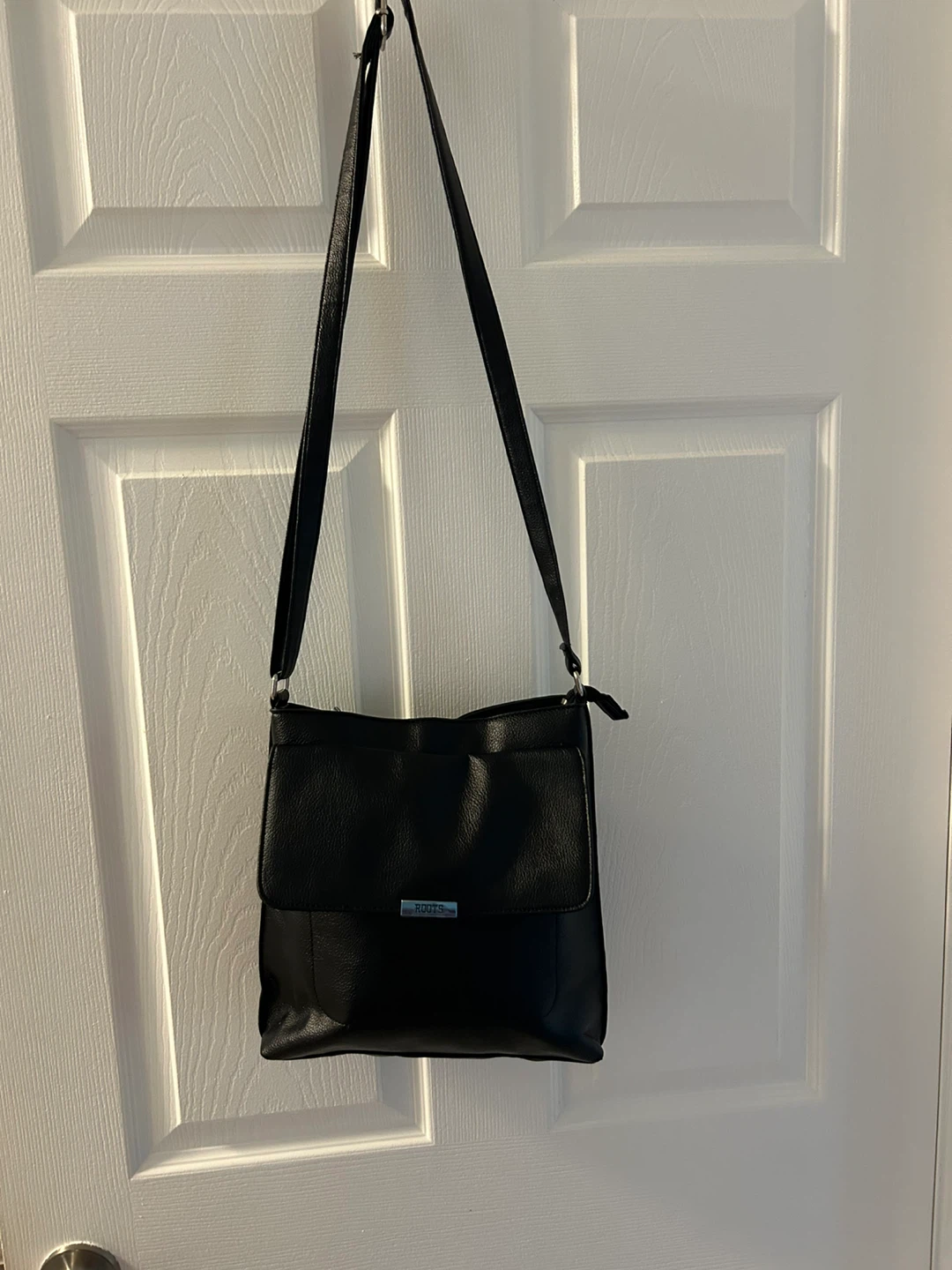 Roots Black Faux Leather Crossbody Bag - photo 2