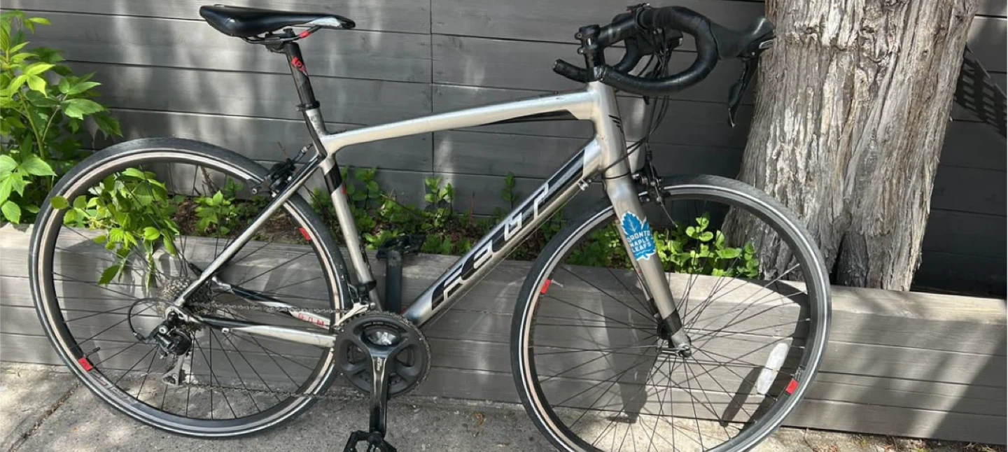 Felt Road Bike - $700 - East York