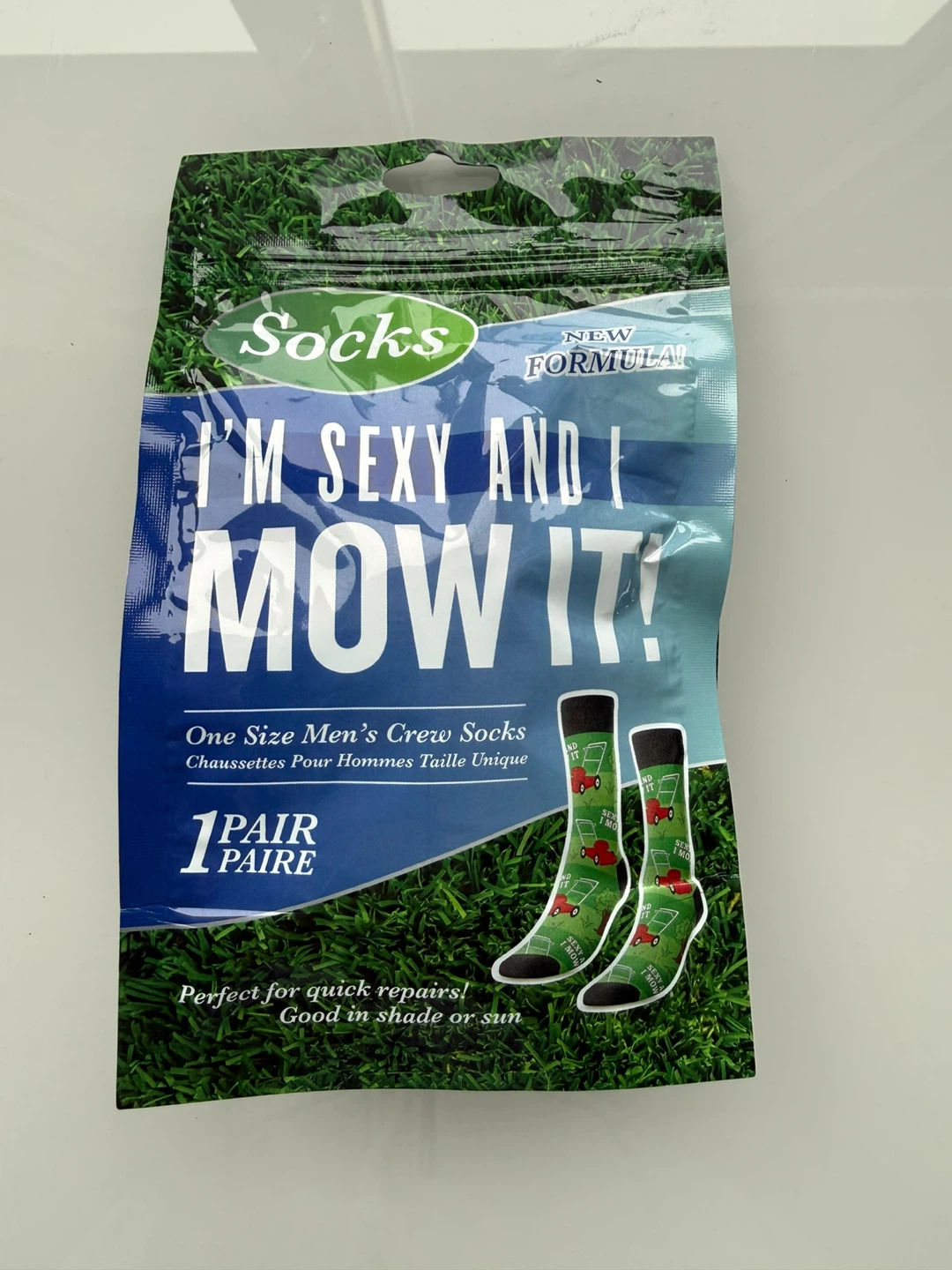 New Main&local Men's Crew Socks - I'm Sexy and I Mow It