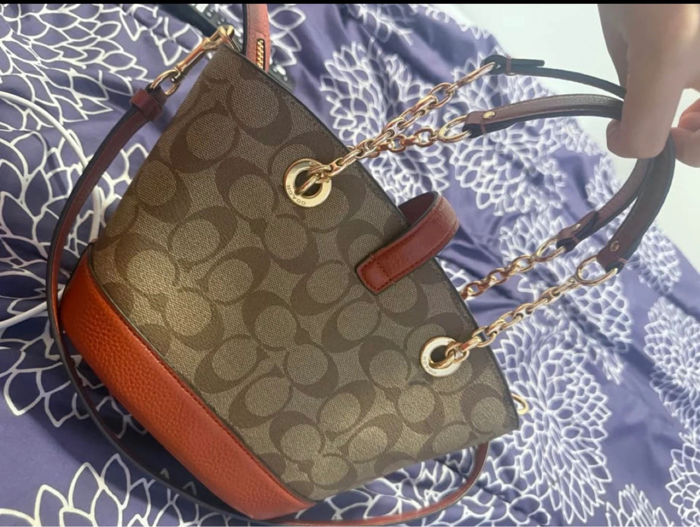 Coach Signature Canvas Crossbody Bag - photo 2