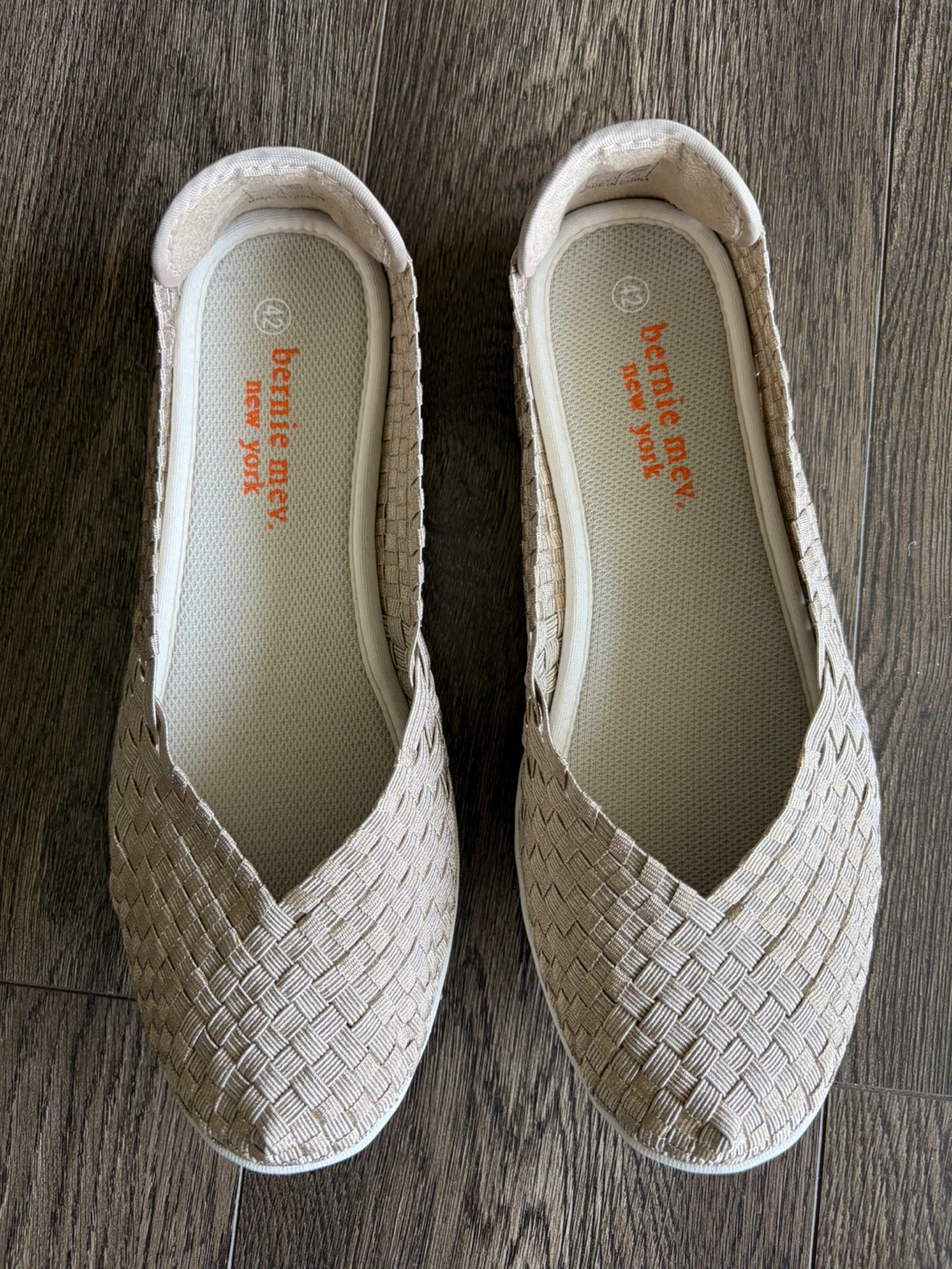 NEW Bernie Mev New York Woven Ballet Flats Size 42