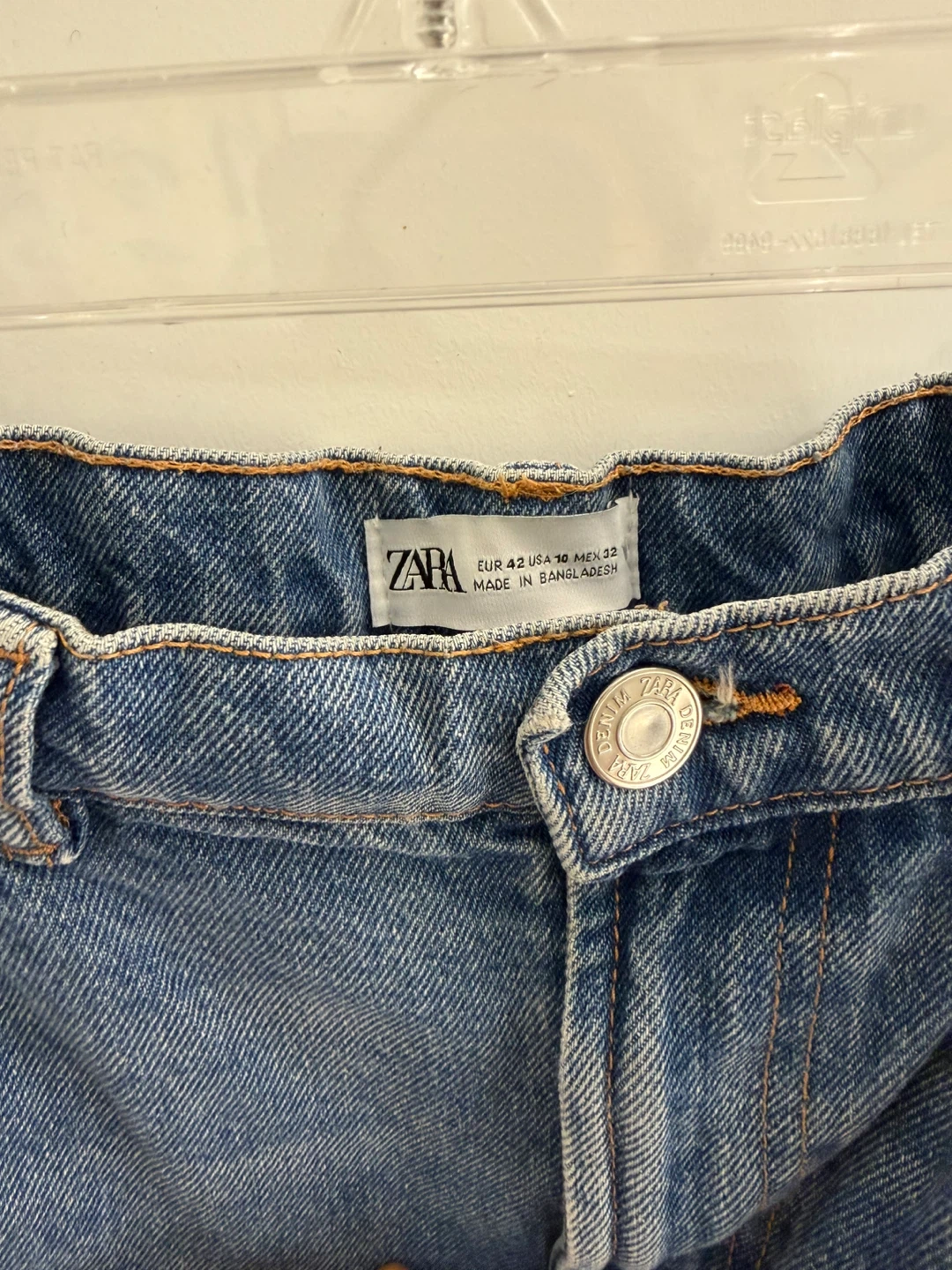 Zara Denim Cut-Off Shorts Sz 10 - photo 2