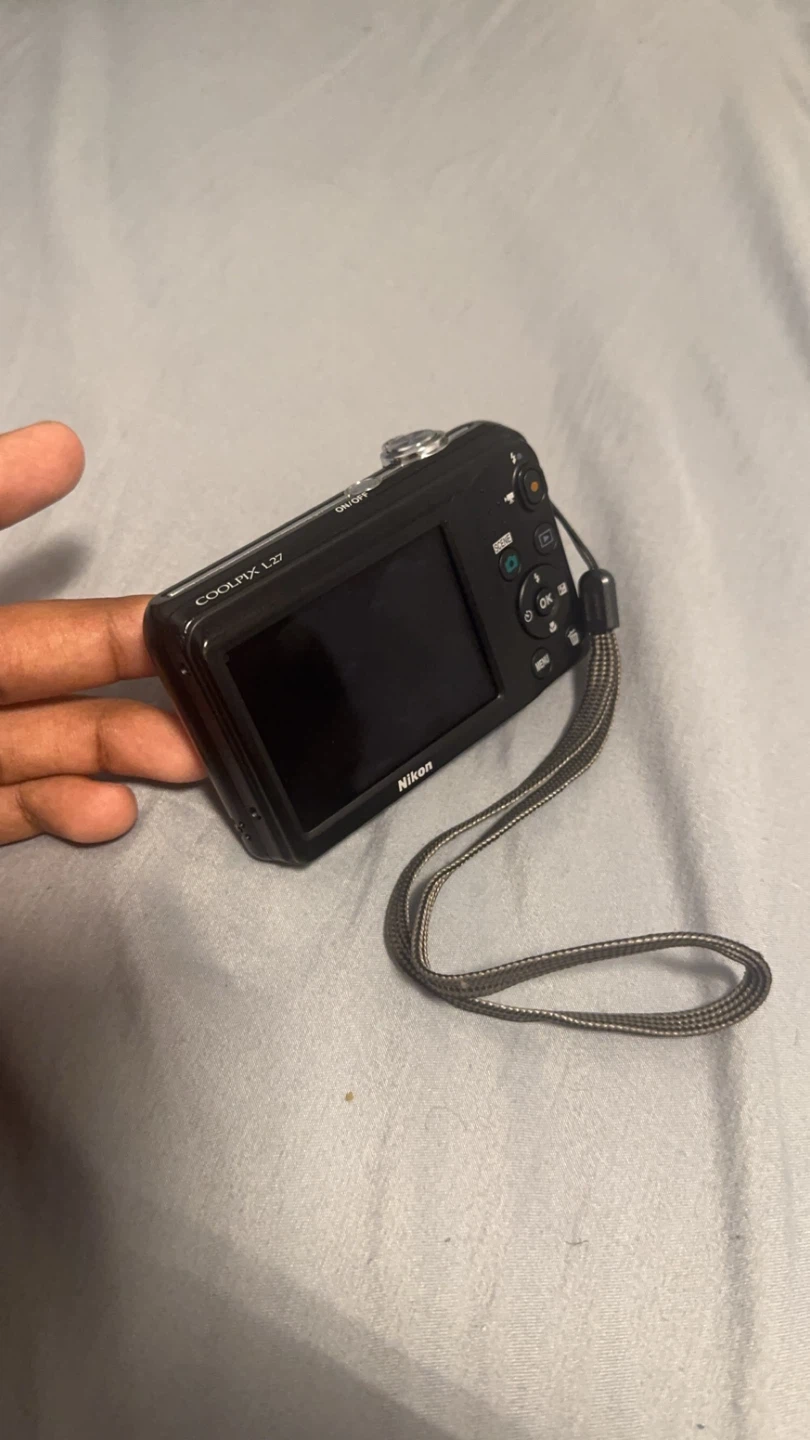 Nikon COOLPIX L27 Digital Camera - photo 2