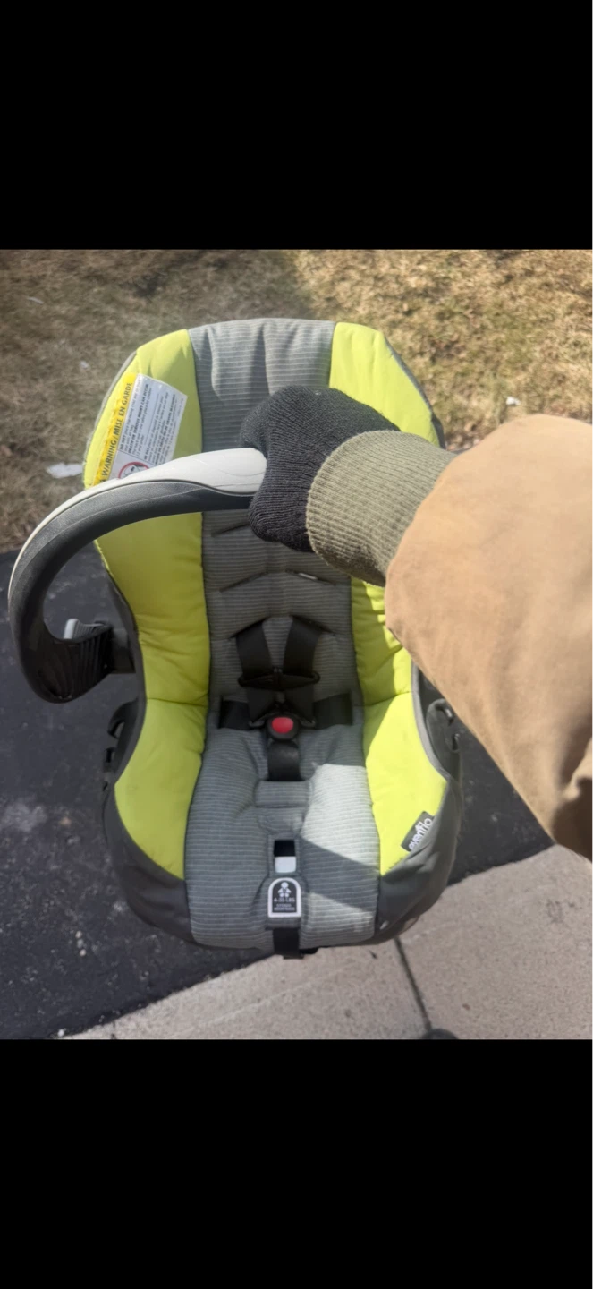 Evenflo LiteMax Infant Car-Seat