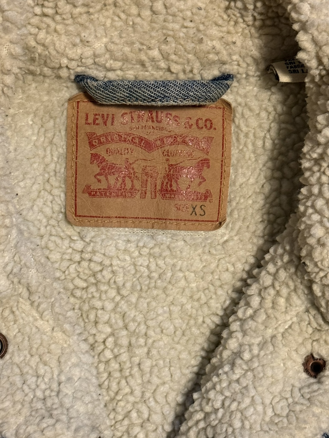 Levi's Sherpa Lined Denim Trucker Jacket - photo 3