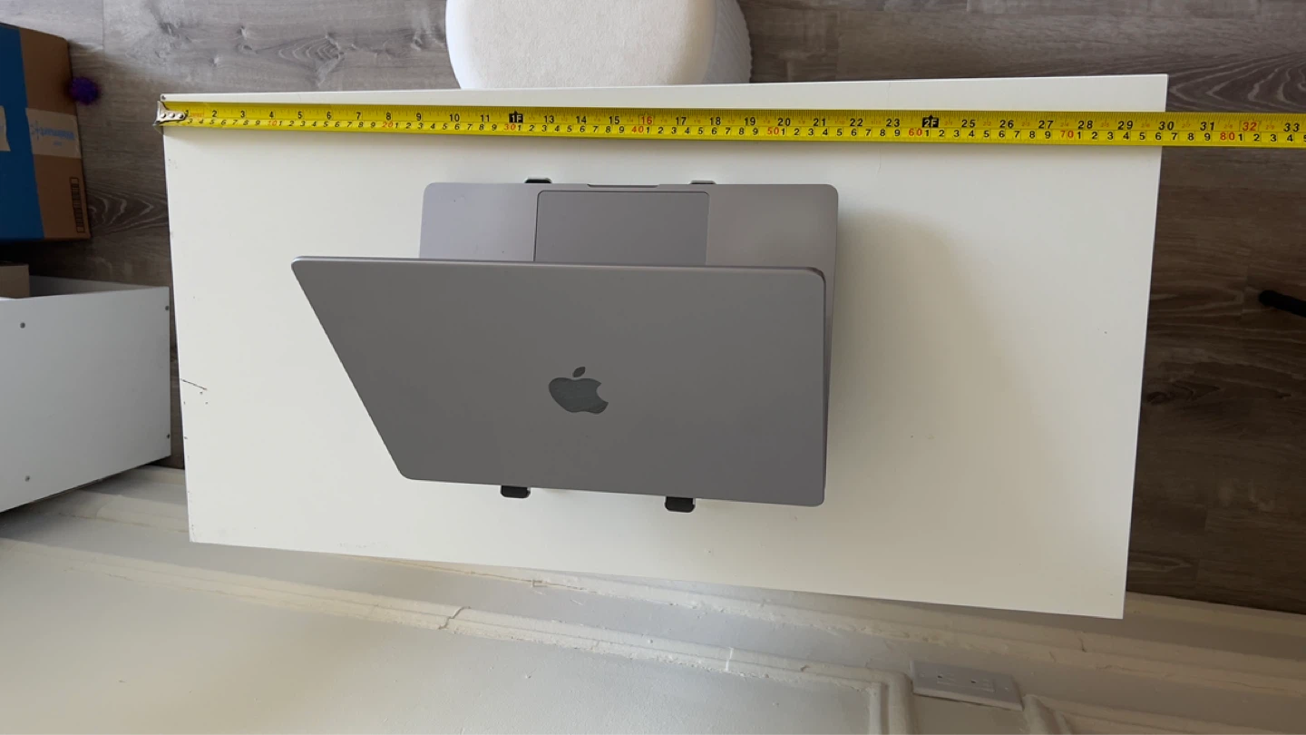 White Table with Shelf - photo 4