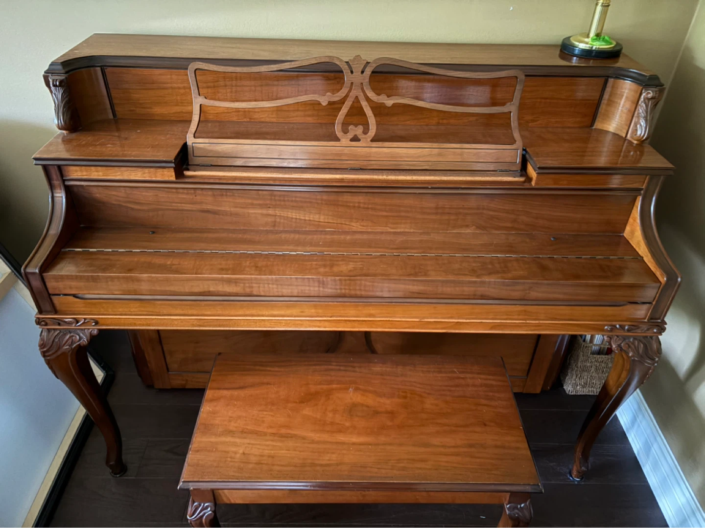 Heintzman & Co. Toronto Upright Piano with Bench - photo 3