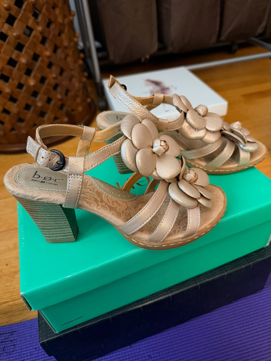 b.o.c. Women's Metallic Gold Flower Wedge Sandals