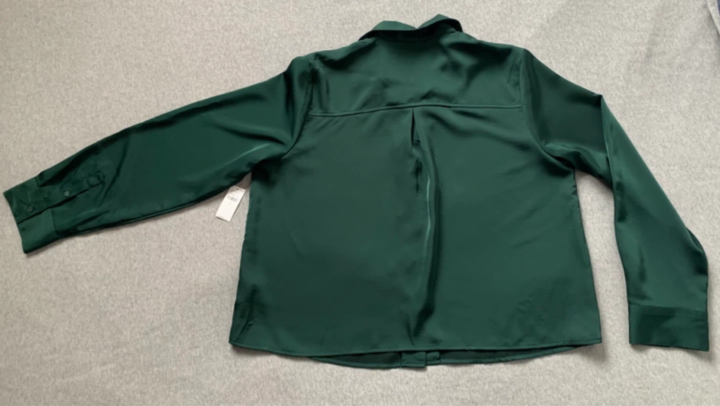 Hunter Green Button-Up Blouse - Size Large - photo 2