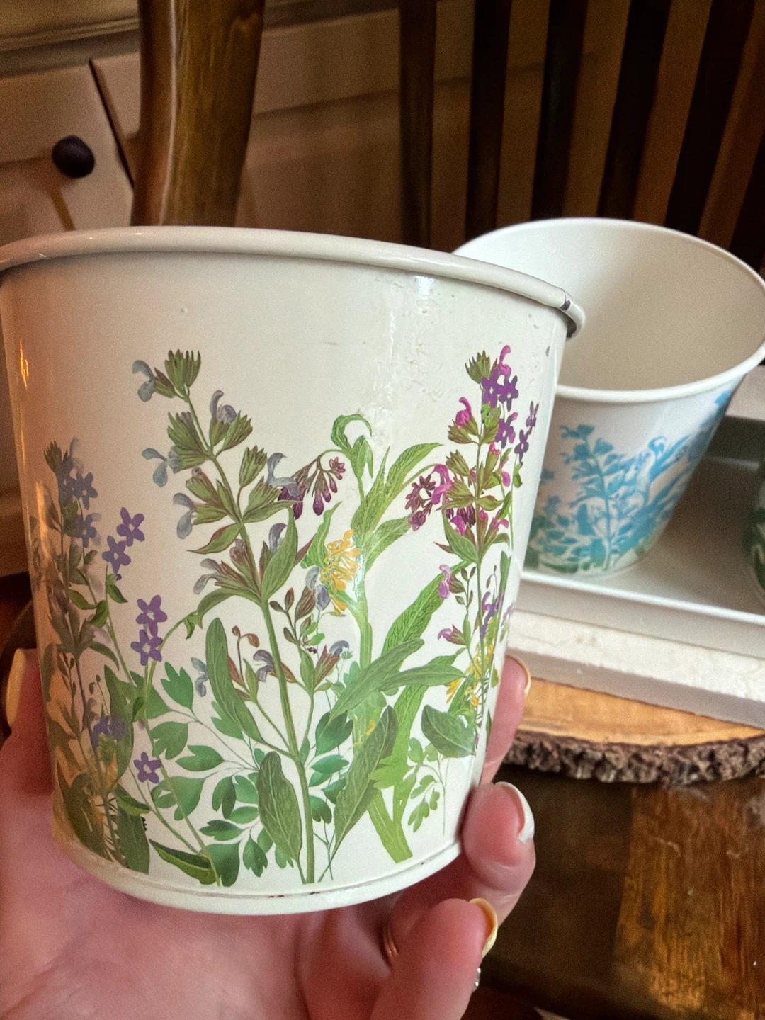 Set of 3 Floral Metal Planter Pots with Tray - photo 2