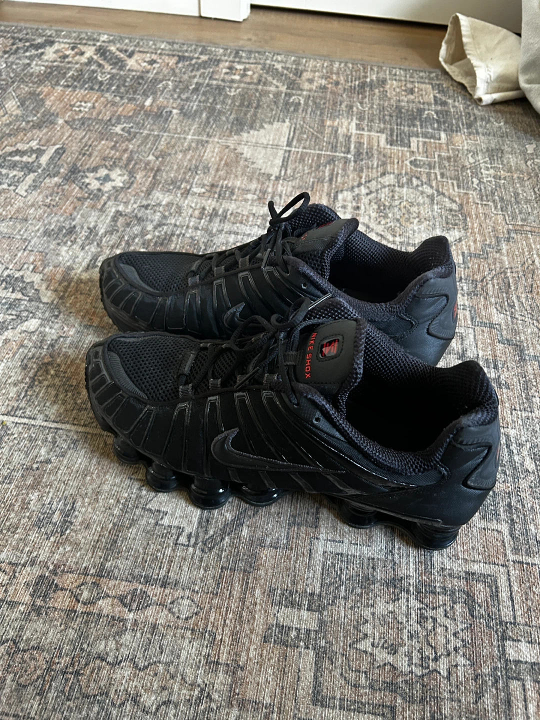 Nike Shox NZ Men's Running Shoes - Black - photo 4