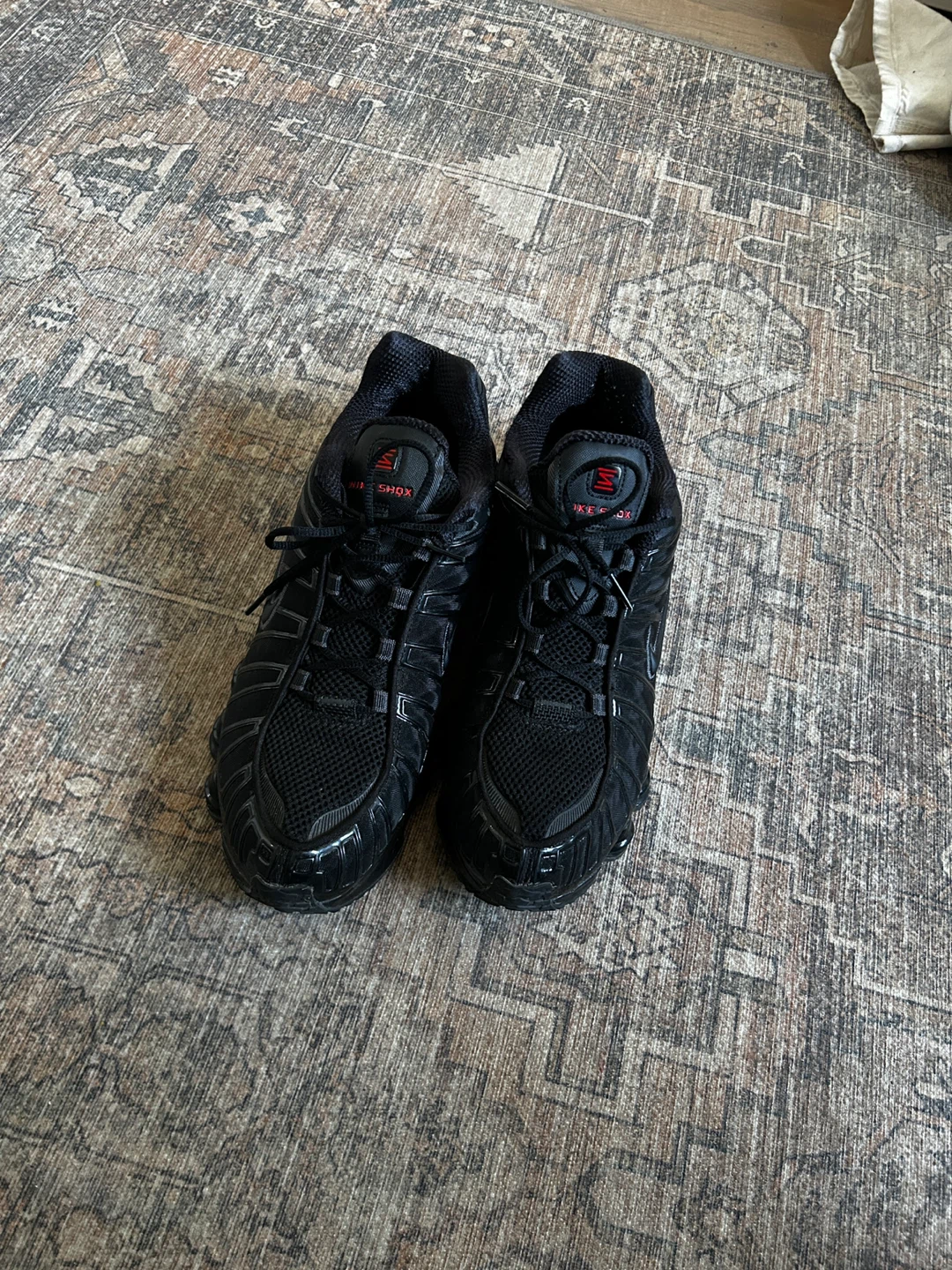Nike Shox NZ Men's Running Shoes - Black - photo 3