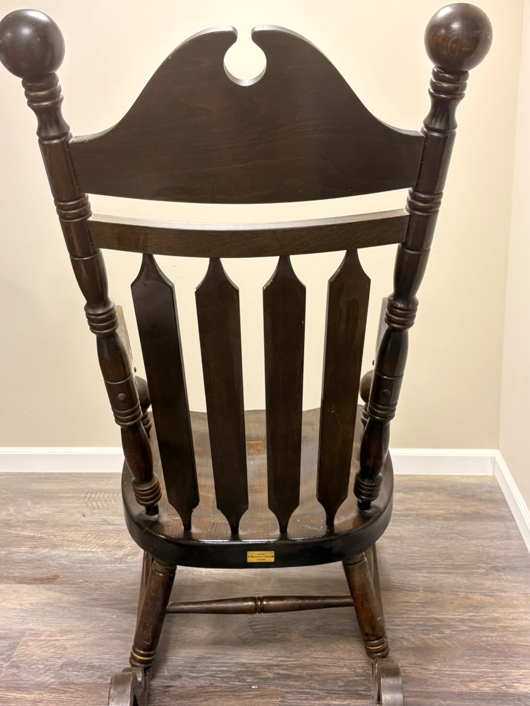 Antique Wooden Rocking Chair with Decorative Emblem - photo 4