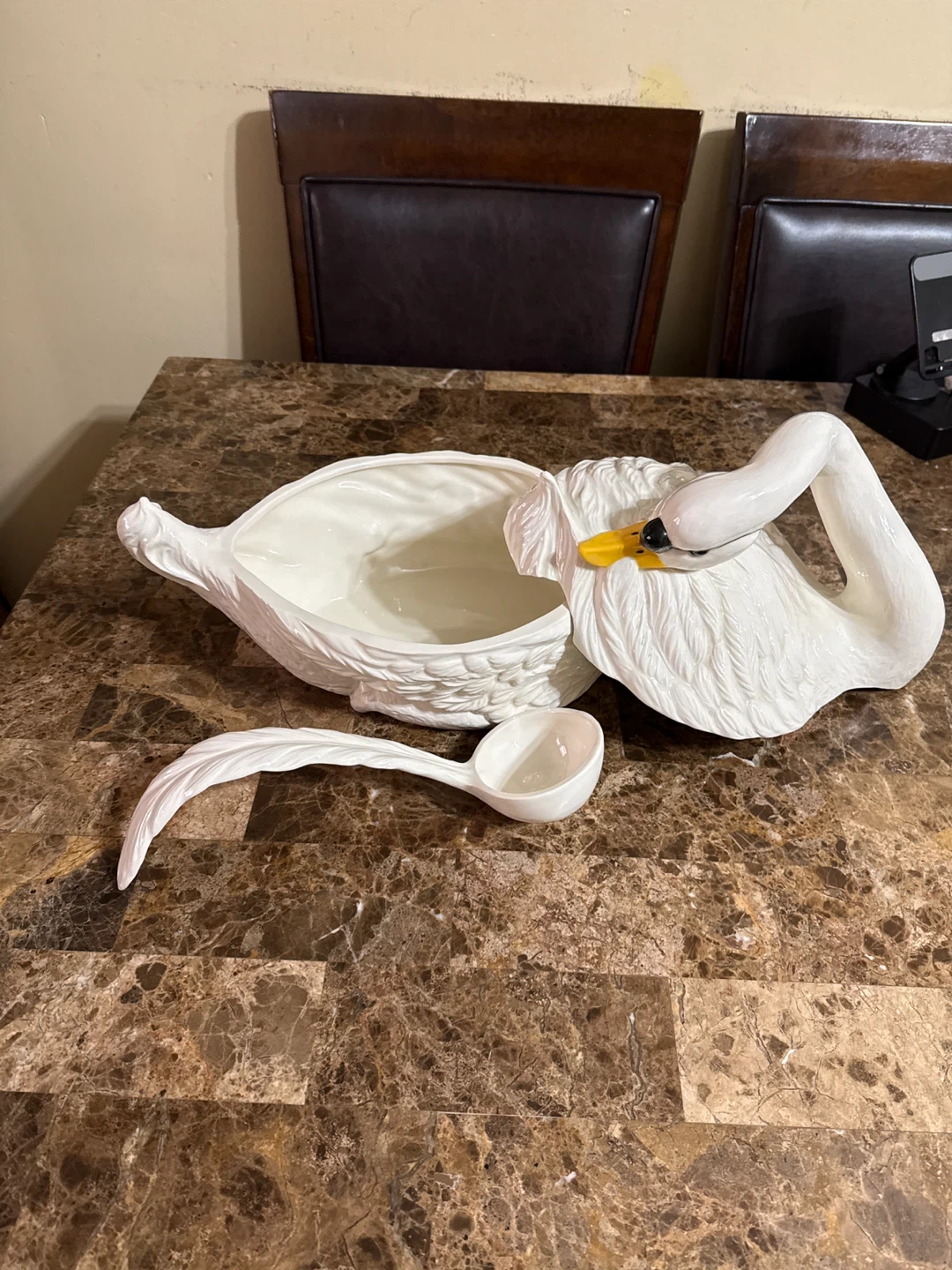 White Ceramic Swan Tureen with Ladle - photo 3