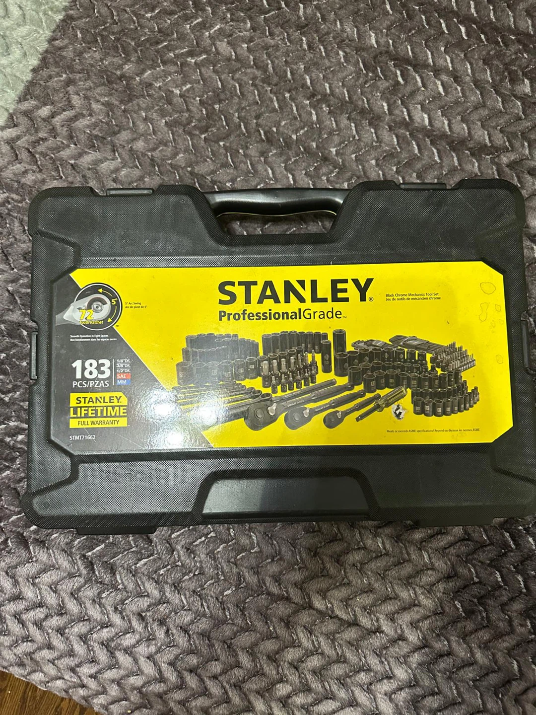 Stanley 183 Peice Socket Set.