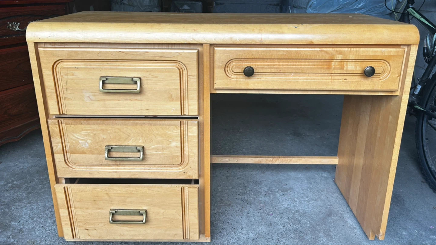 Light Wood Desk with Drawers - photo 2