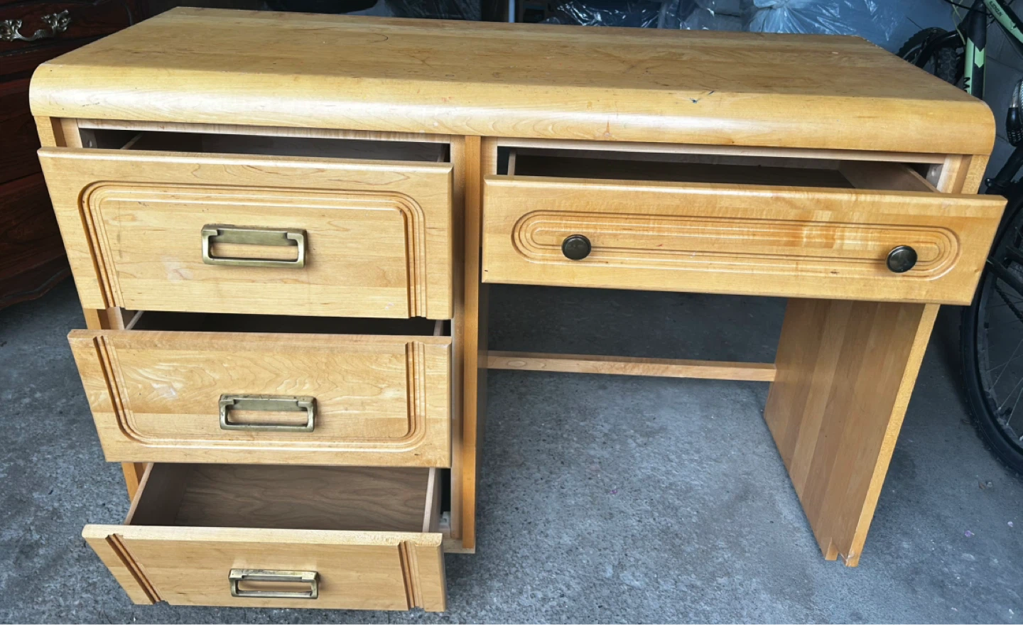 Light Wood Desk with Drawers - photo 3