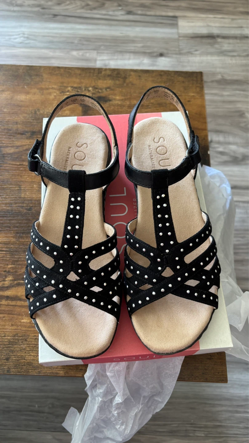 Brand New Naturalizer Women's Leather Strappy Sandals - Size 8M