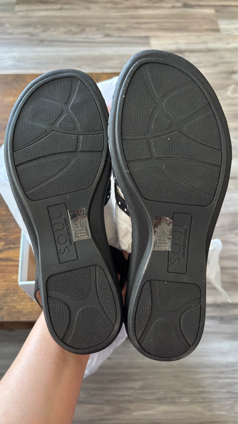 Brand New Naturalizer Women's Leather Strappy Sandals - Size 8M - photo 5