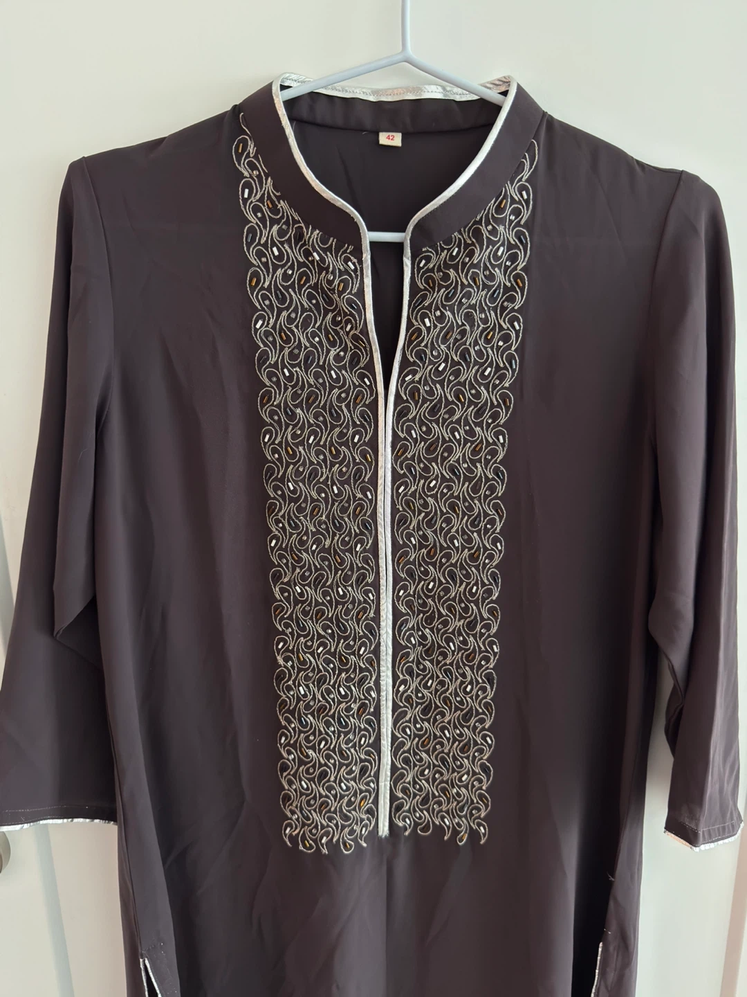 Women's Embroidered Kurti/Kameez (size M/L)
