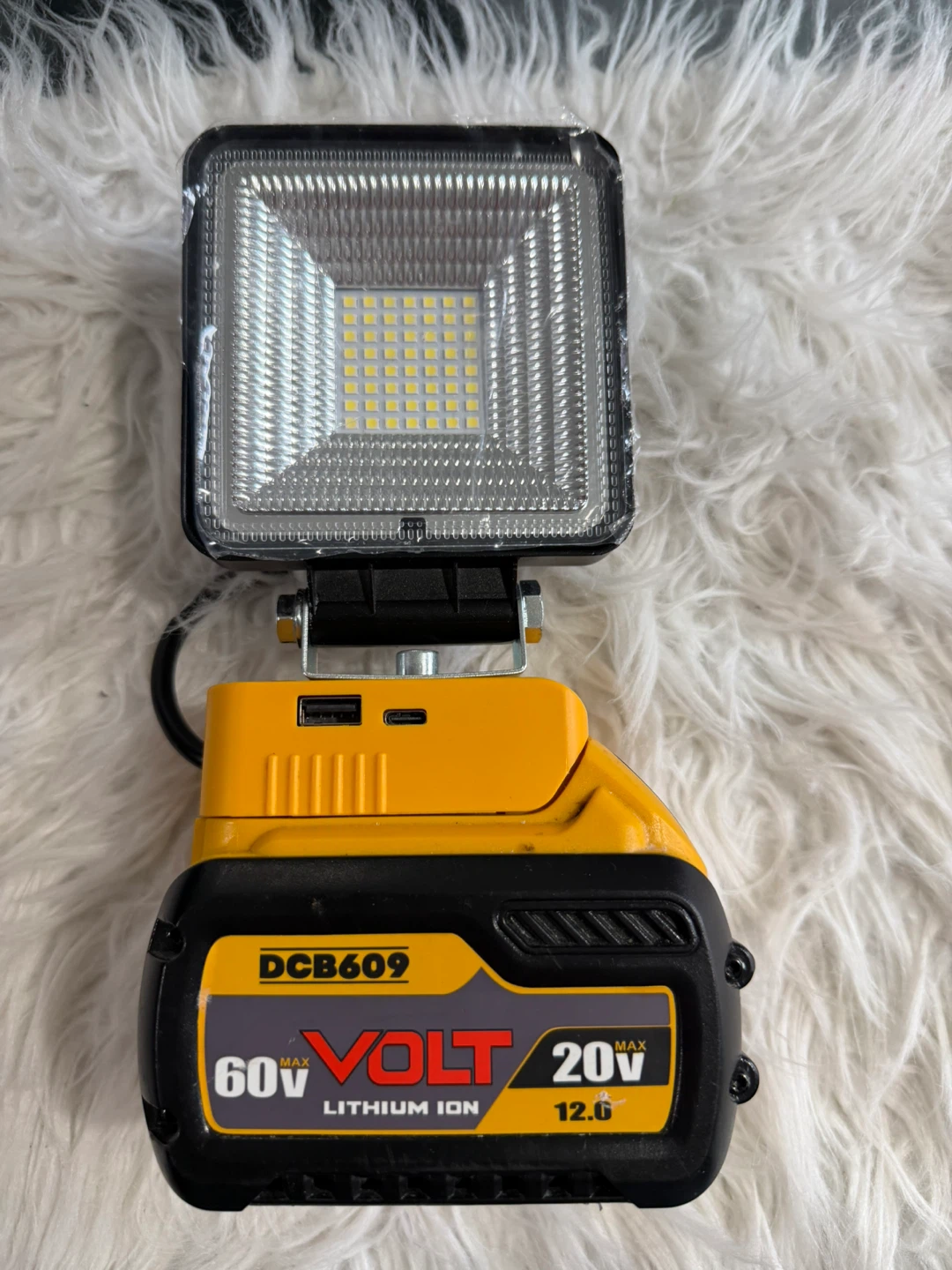 LIVOVALNY LED Work Light Battery DCB609 20V/60V