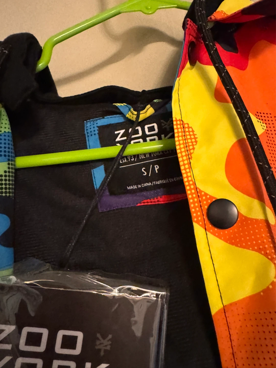 BRAND NEW Zoo York Rainbow Camo Anorak Jacket Size S/P - photo 4