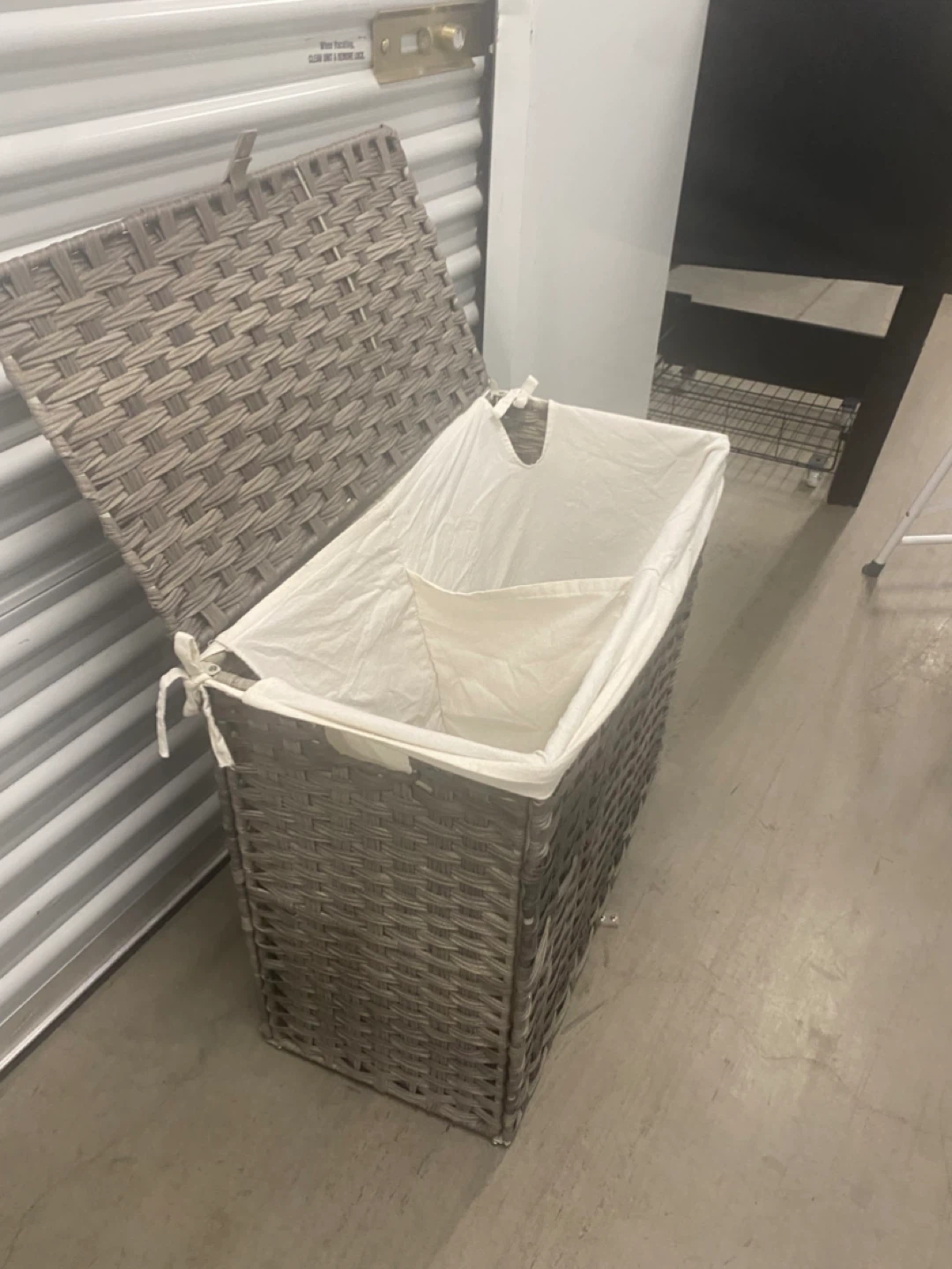 Woven Laundry Hamper with Lid - photo 3