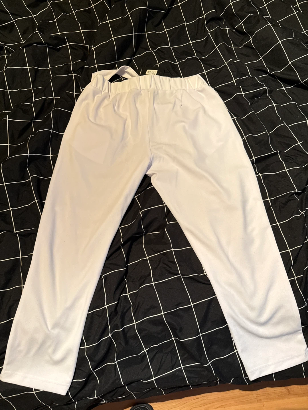 Fashion Nova White Tie-Front Cropped Pants - photo 2