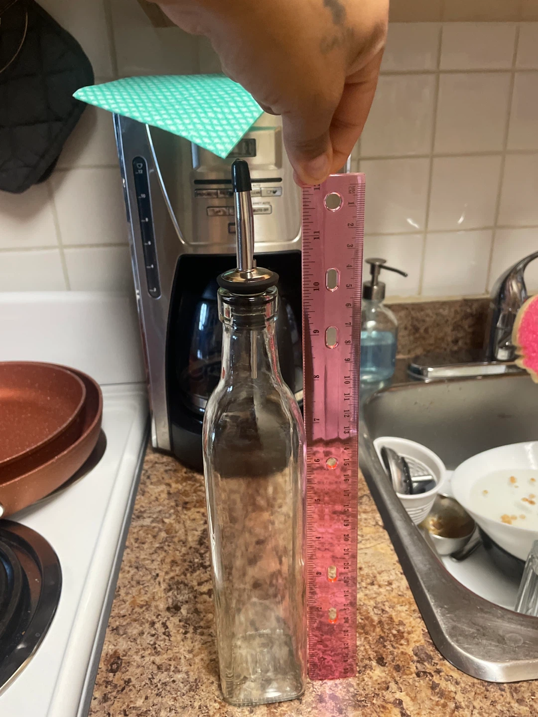 Clear Glass Cruet Bottle with Spout