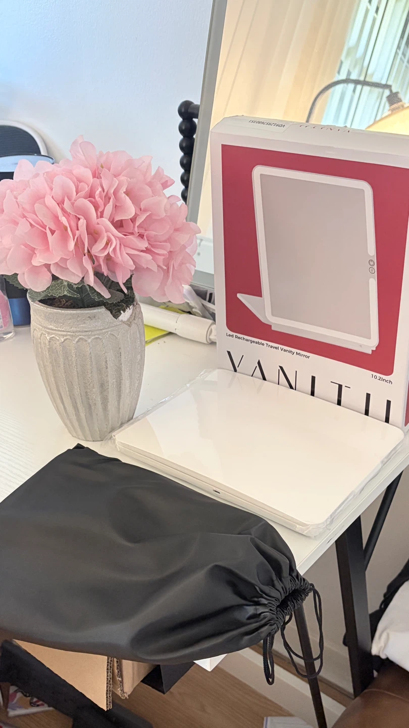 Vanity Planet LED Rechargeable Travel Vanity Mirror