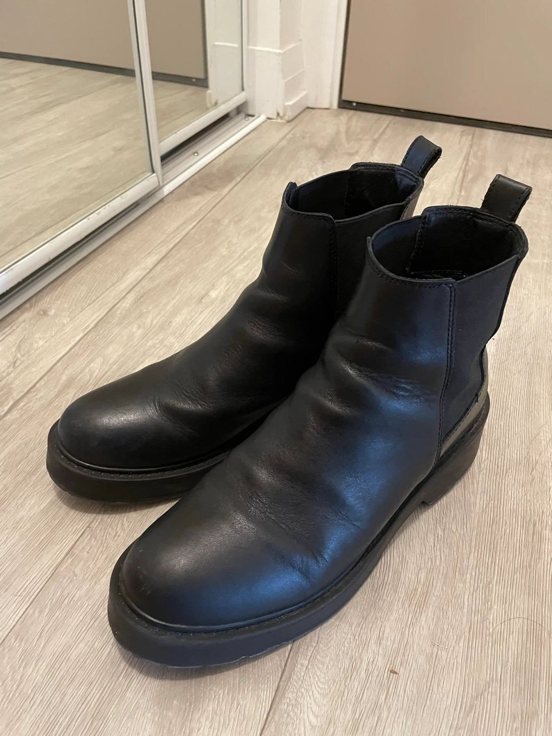 Steve Madden Women's Black Chelsea Boots - photo 4