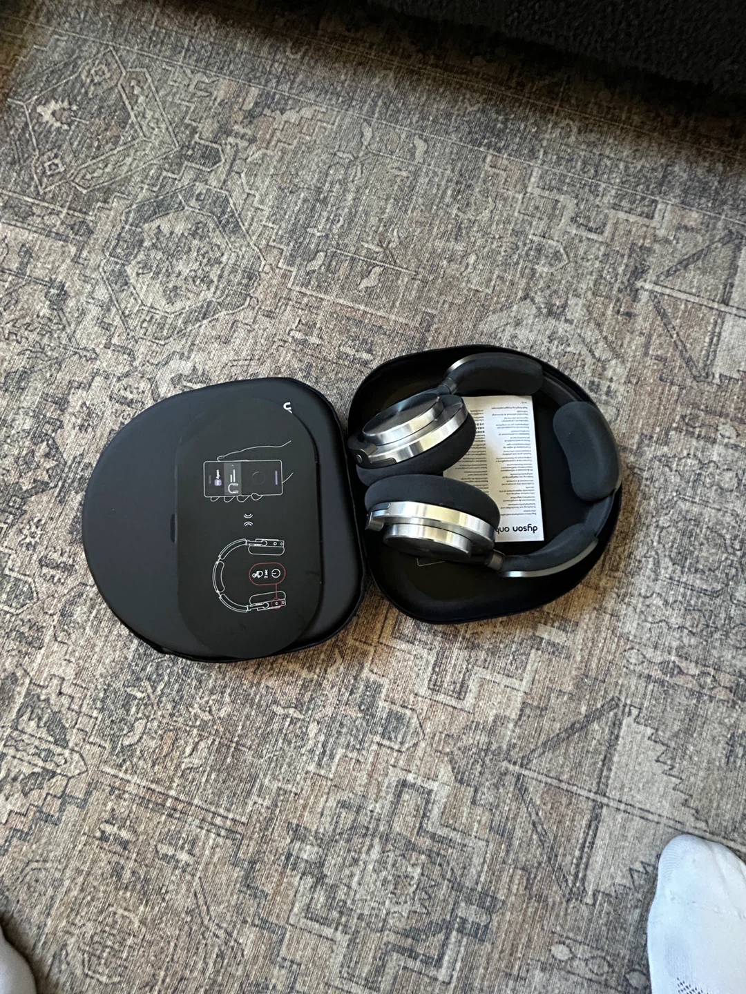 Dyson ontrac Headphones