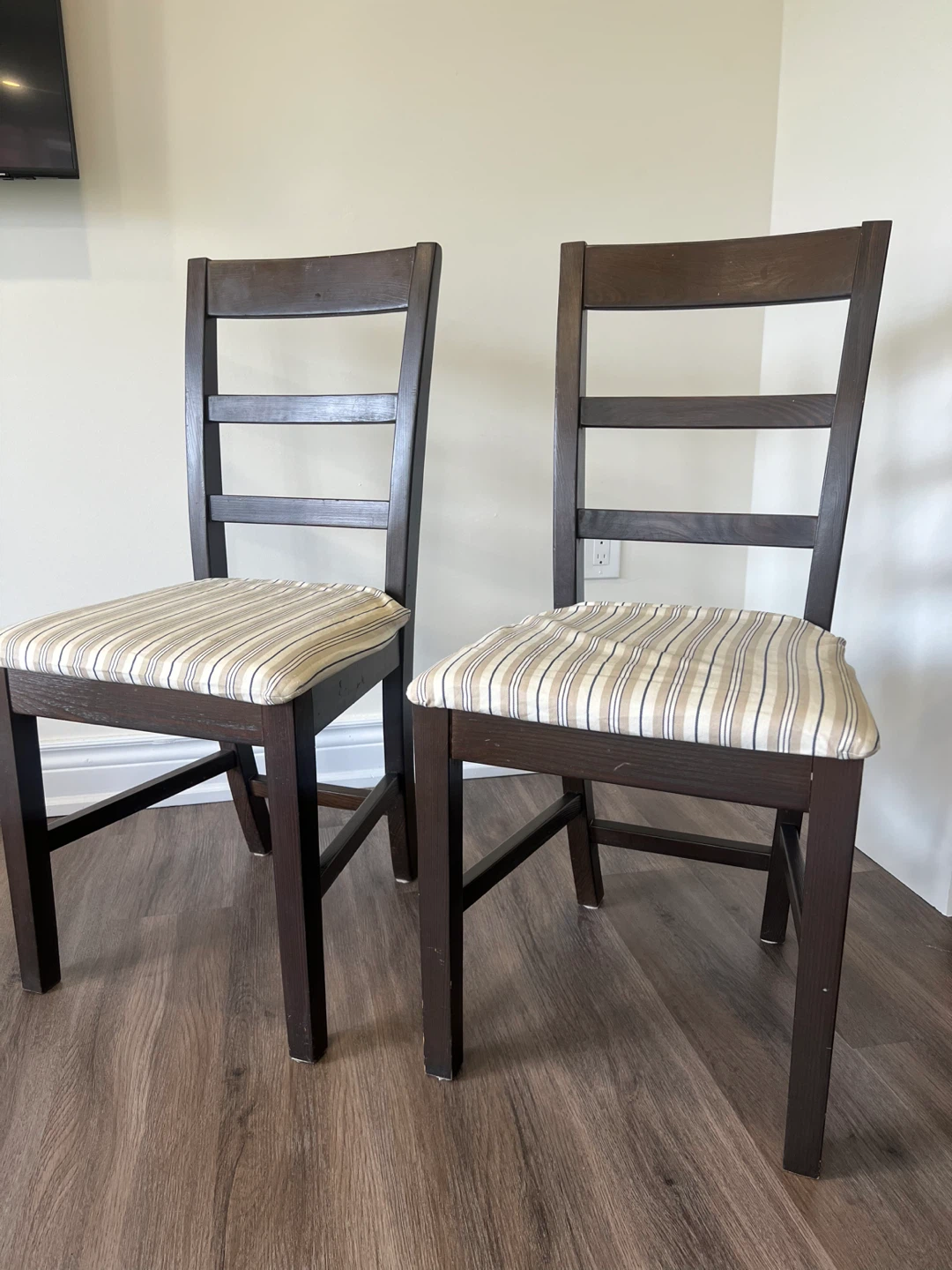 Set of 4 Dark Brown Dining Chairs with Striped Cushions - photo 4