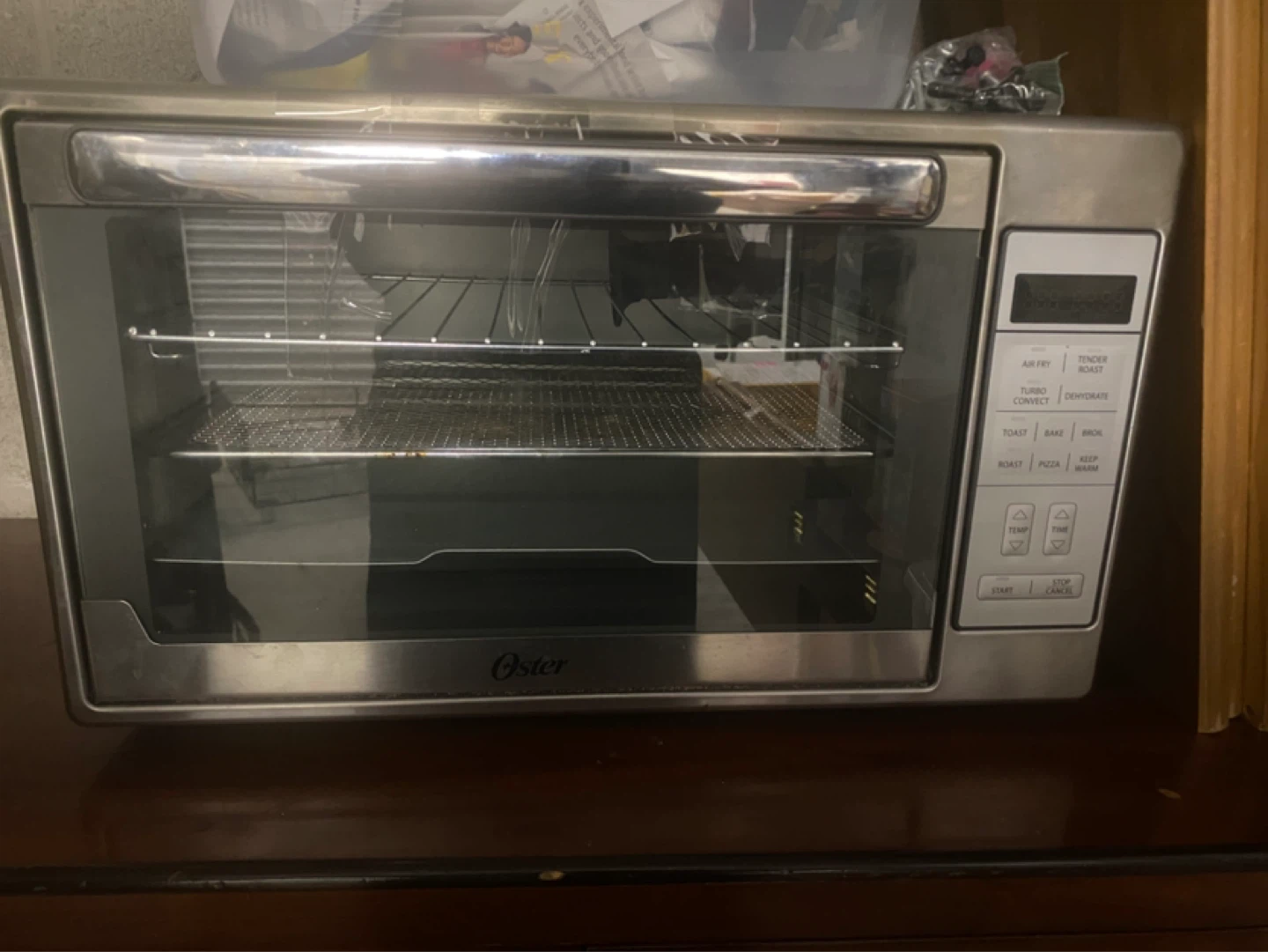 Oster Extra-Large 10-in-1 Function Air Fryer Oven - Like New - photo 2