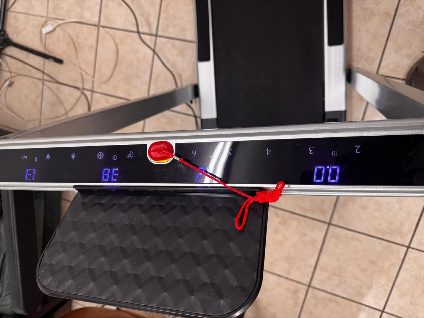 FLYLINKTECH 2-in-1 Folding Treadmill / Walking Pad - photo 3