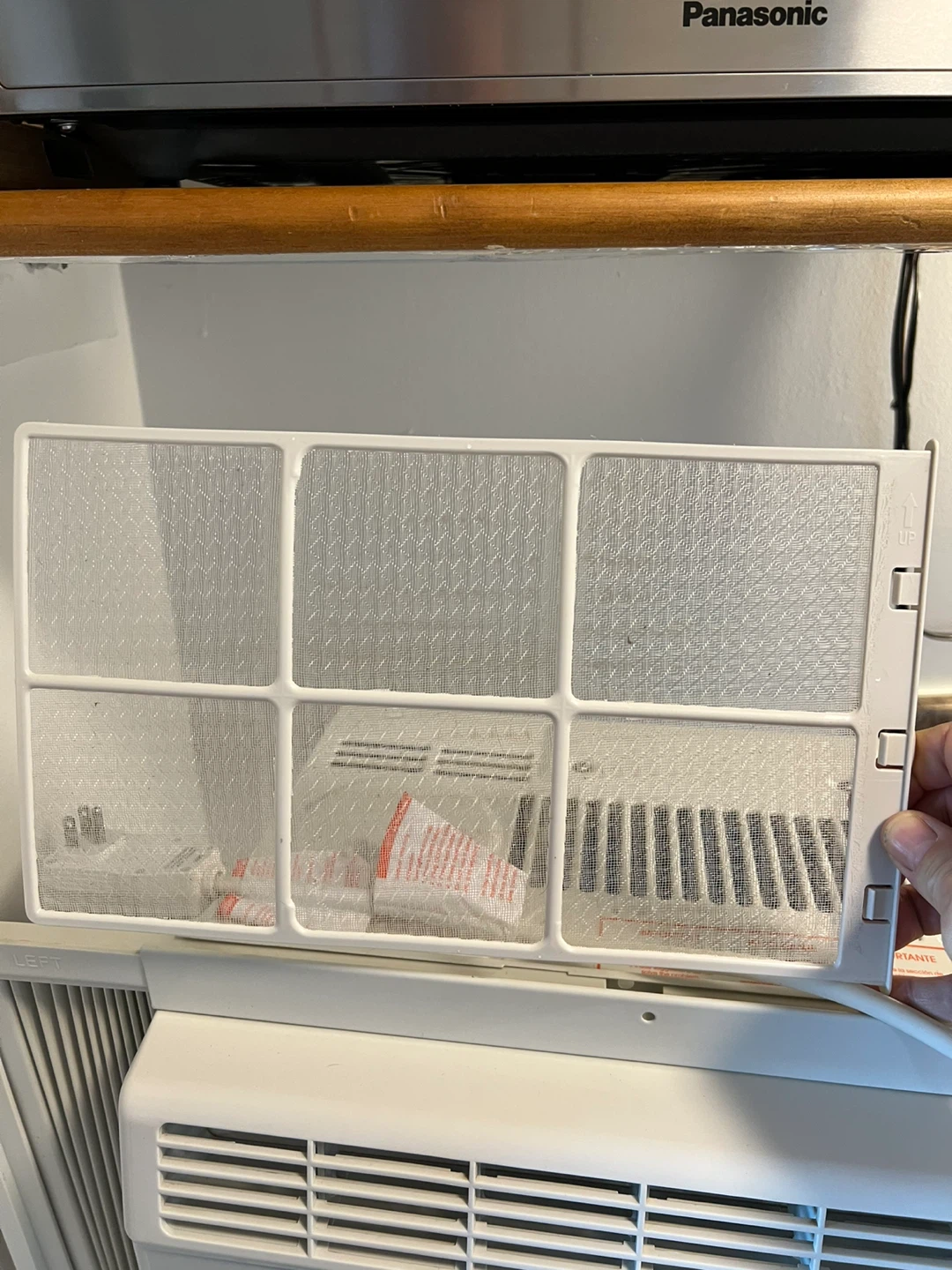 Air conditioner 5000btu as new, nice and quiet, window type $100 - photo 3