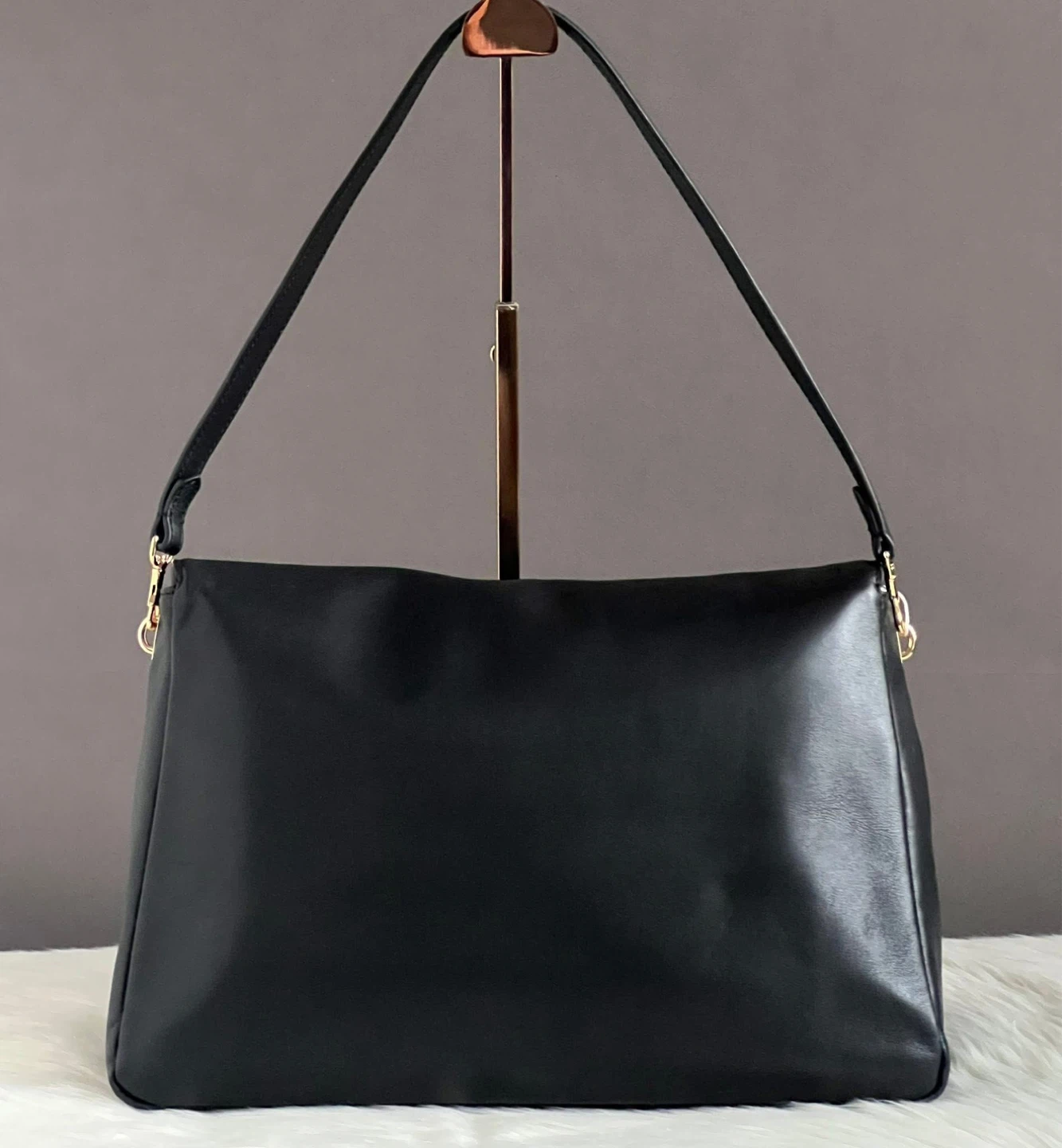 FOR SALE ✨ Brand new Tory Burch Large Charlie Shoulder Bag - photo 5