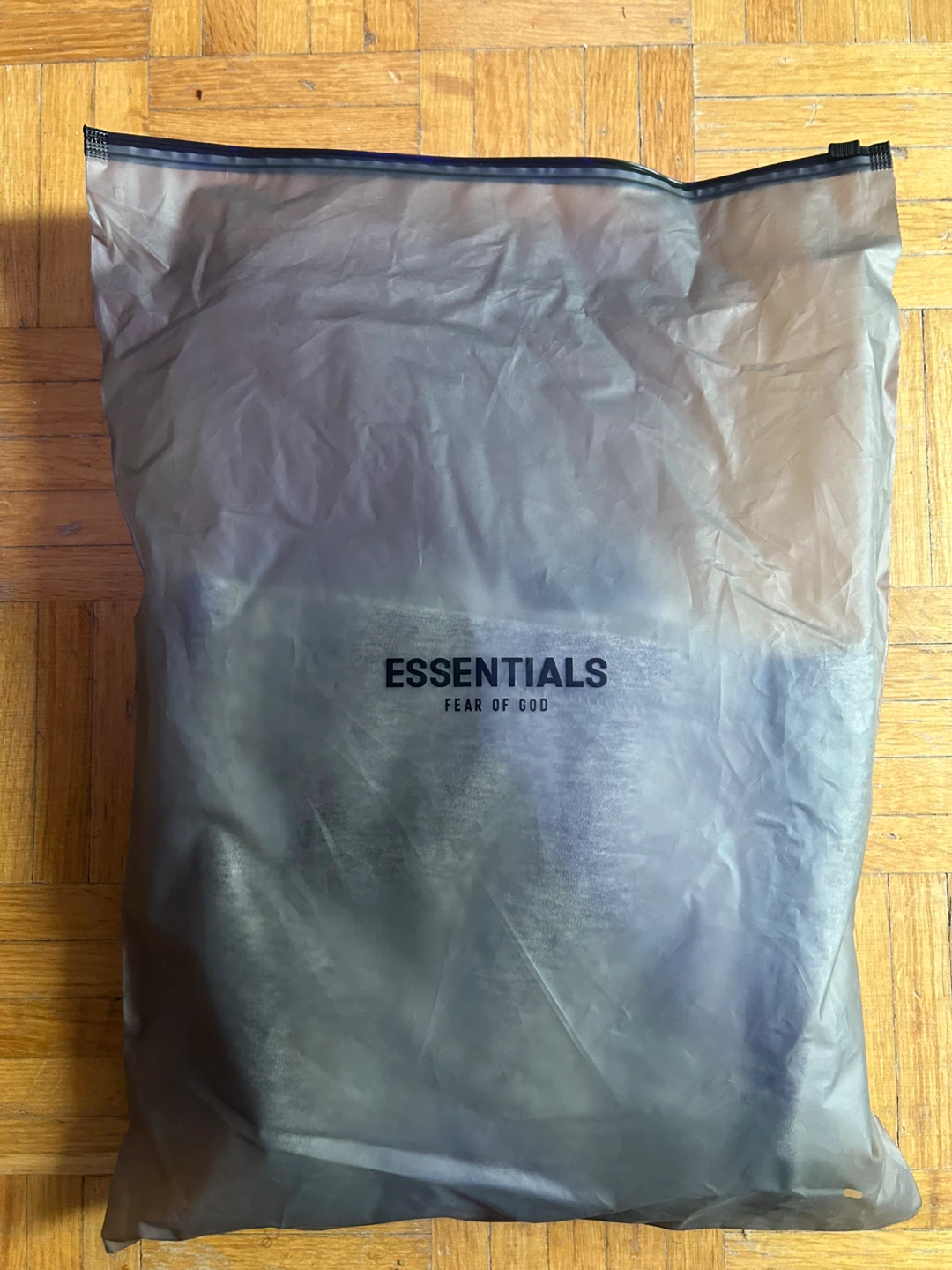 ESSENTIALS Fear of God Grey Sweat Shorts - Medium - photo 4