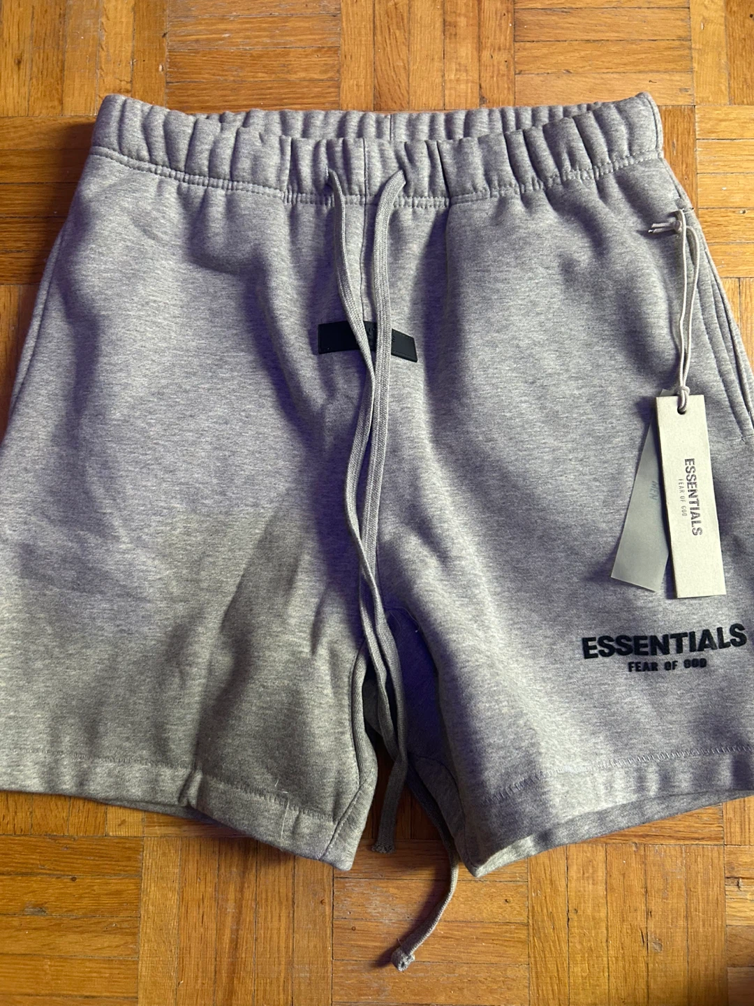 ESSENTIALS Fear of God Grey Sweat Shorts - Medium