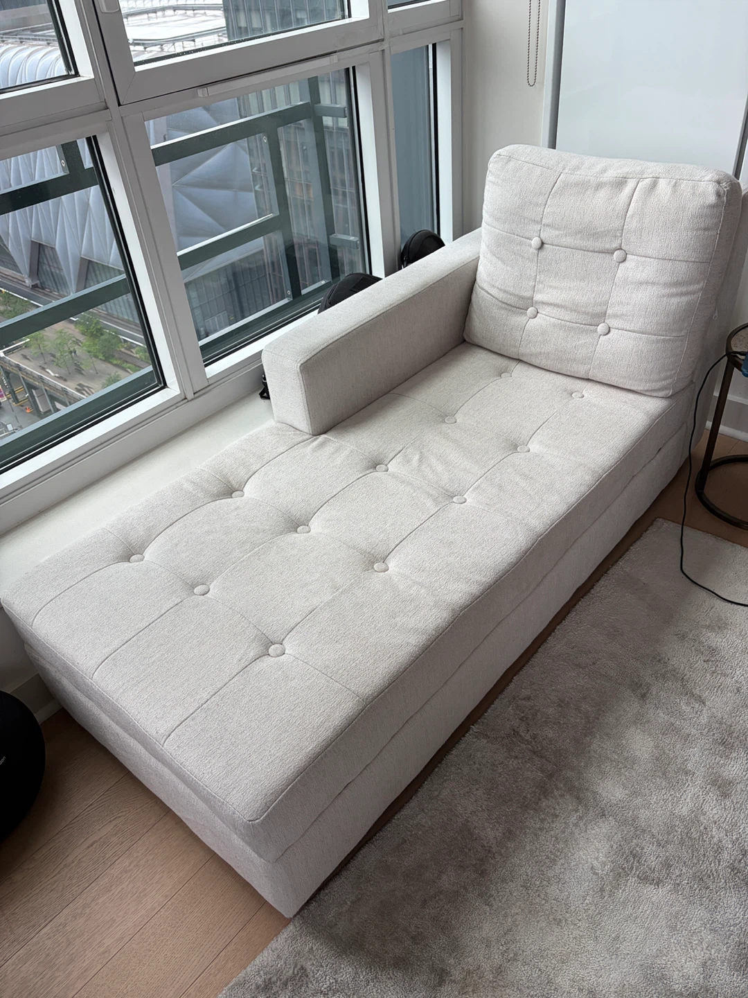 Tufted Chaise Lounge with Storage - Light Beige