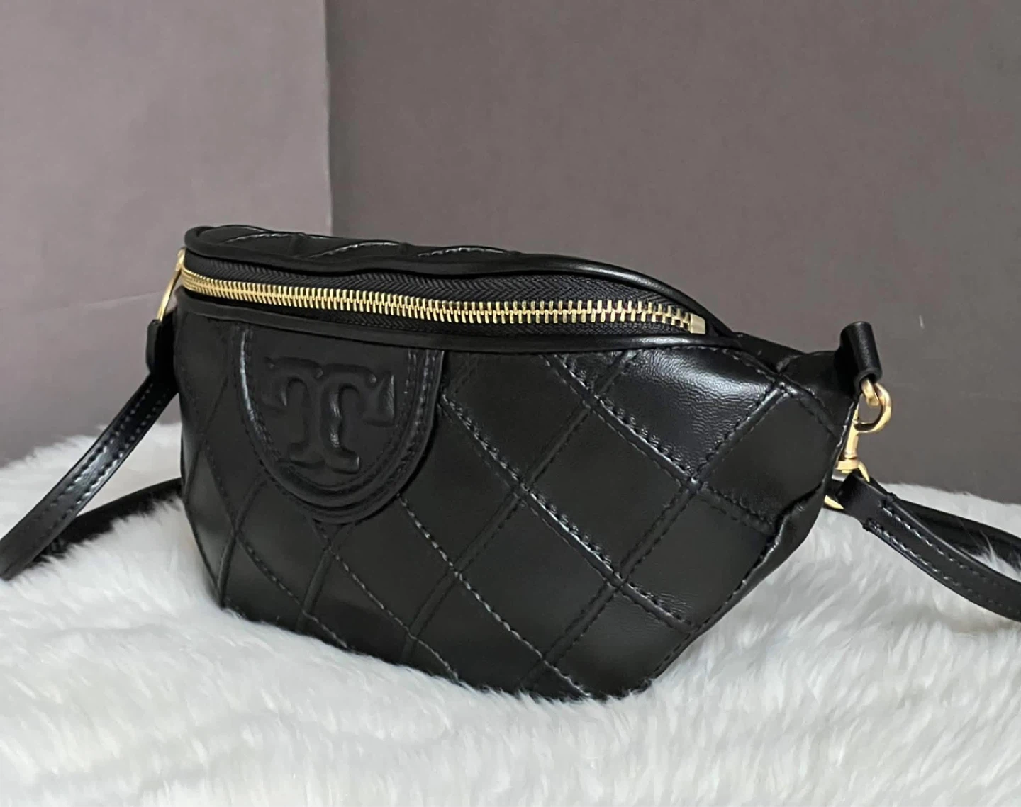 FOR SALE ✨ Tory Burch Fleming Soft Convertible Belt Bag - photo 5
