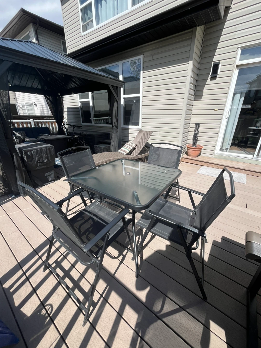Outdoor patio dining set